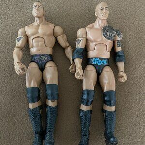WWE WRESTLING ACTION FIGURE SET OF "THE ROCK"